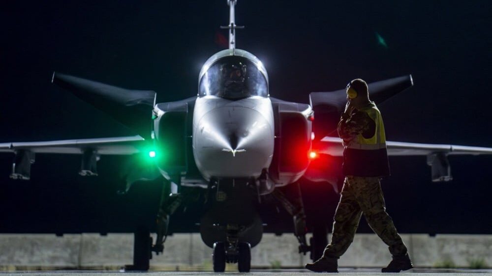 Will the Billions in EU Money Going to Hungary&rsquo;s Defence Industry Be in SAFE Hands?